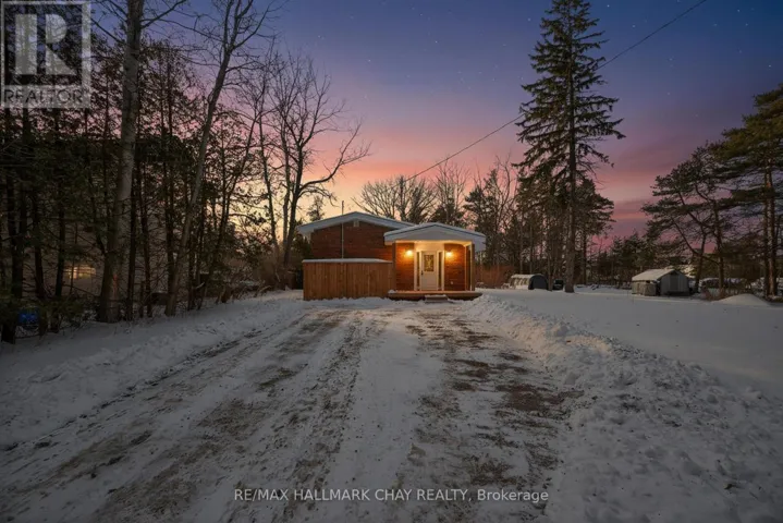 8717 BEACHWOOD ROAD, Wasaga Beach, Ontario L9Z2G5