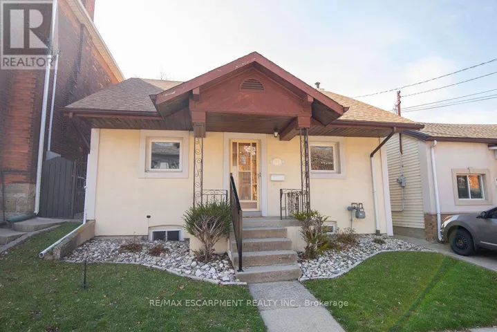 91 PEARL STREET N, Hamilton (Strathcona), Ontario L8R2Z2