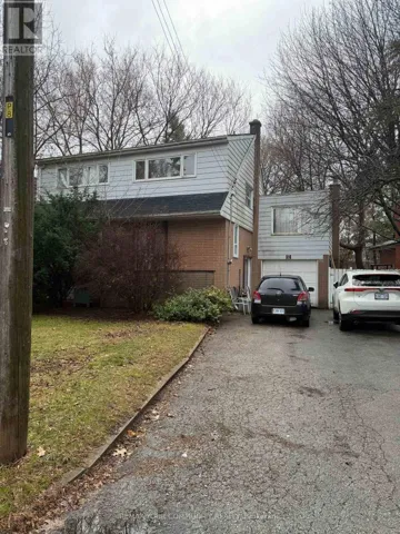 8 APPLEDALE ROAD, Toronto (Princess-Rosethorn), Ontario M9B5G4