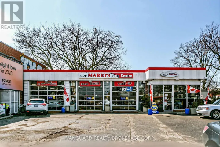 1772 JANE STREET, Toronto (Weston), Ontario M9N2T1