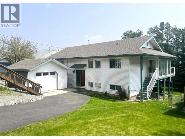 1110 Ash Crescent, Elkford, British Columbia V0B1H0