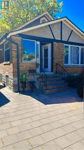 13 MOIR STREET, London North (North N), Ontario N6H1H7