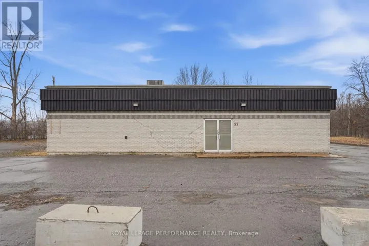 57 MAIN STREET W, Hawkesbury, Ontario K6A2H3