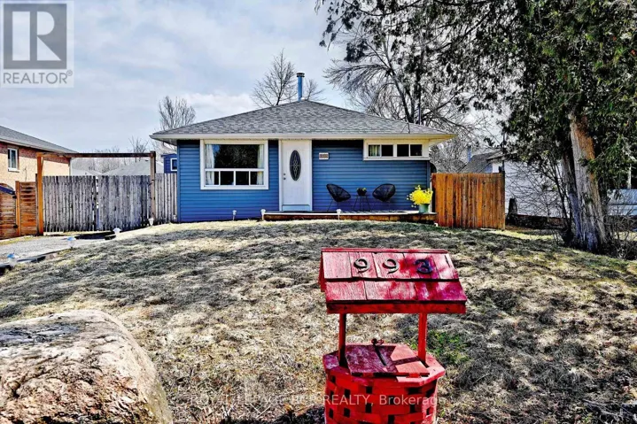 993 BARTON AVENUE, Georgina (Keswick North), Ontario L4P3E9