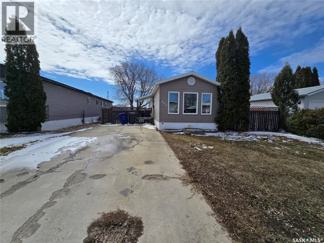 145 Laing CRESCENT, Weyburn, Saskatchewan S4H2R8