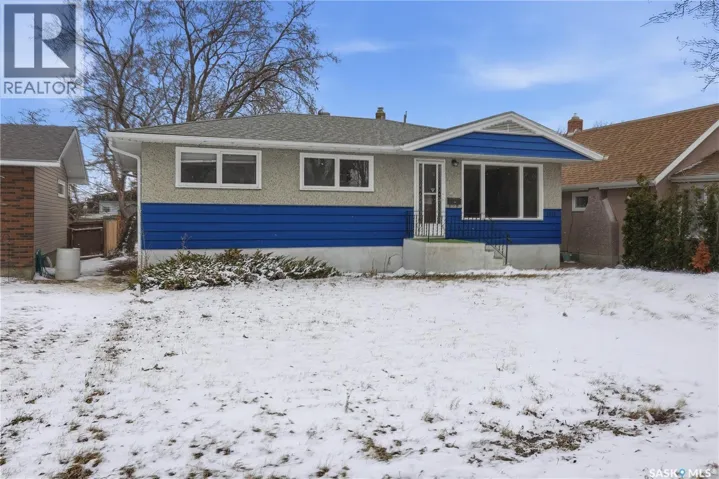 1317 6th AVENUE NW, Moose Jaw, Saskatchewan S6H4A9