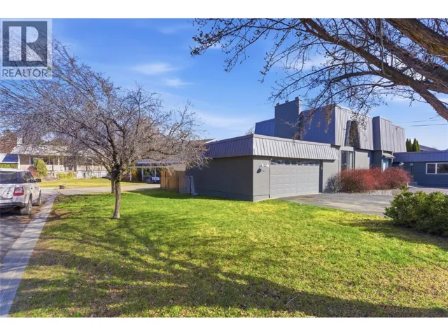 1756 CLIFFORD Avenue, Kamloops, British Columbia V2B4G6
