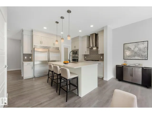 9919 226 ST NW, Edmonton, Alberta T5T7V2