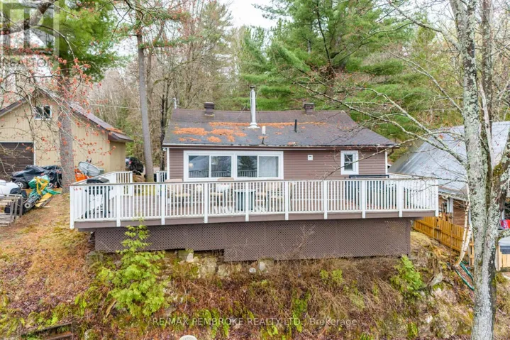 80 MACGREGOR BAY TRAIL, Petawawa, Ontario K8A8K9