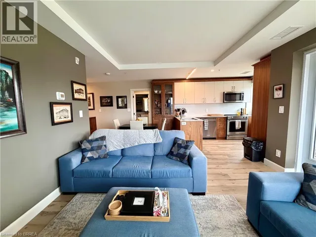 34 NORMAN Street Unit# 211, Brantford, Ontario N3R2Y1