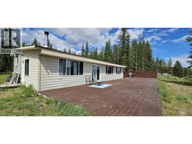5630 Burton Road, Bridesville, British Columbia V0H1Y0