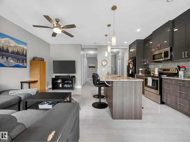 118 SPRINGWOOD WY, Spruce Grove, Alberta T7X0S7