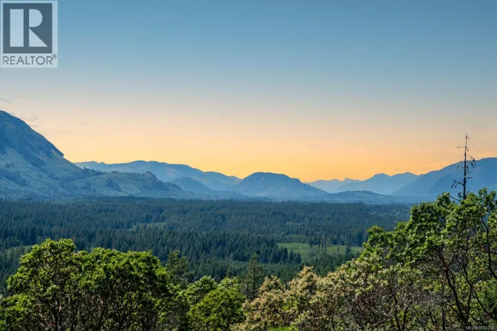 5876 Stoltze Rd, Duncan, British Columbia V9L6H7