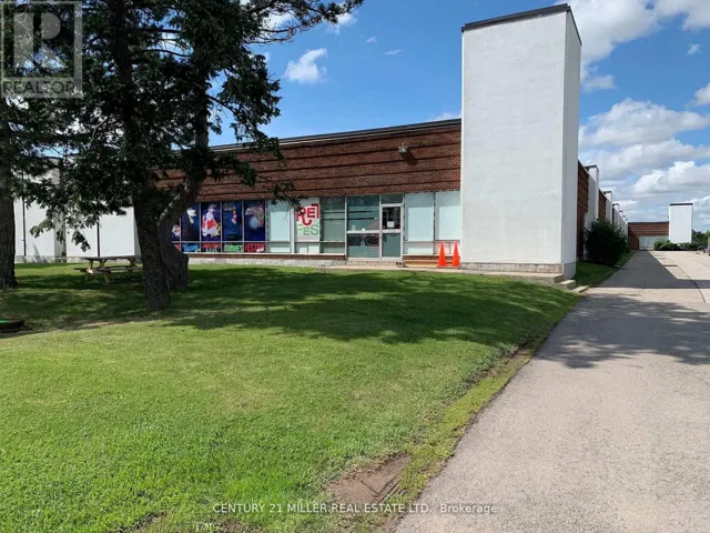 10 - 1100 INVICTA DRIVE, Oakville (QE Queen Elizabeth), Ontario L6H2K9