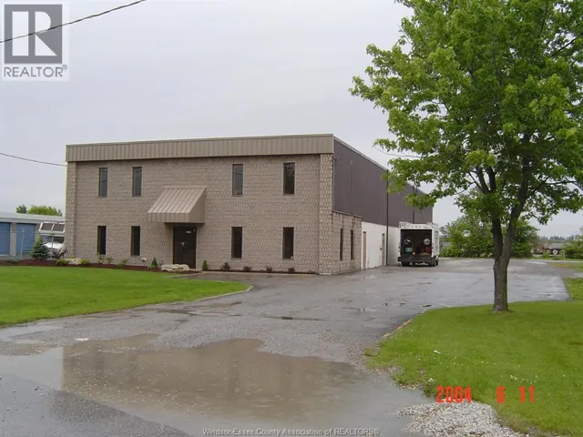 1960 HALFORD DRIVE, Tecumseh, Ontario N9A6J3