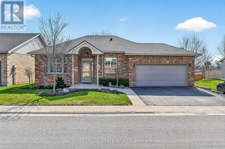 63 - 16 NORTHERNBREEZE STREET, Hamilton (Twenty Place), Ontario L0R1W0