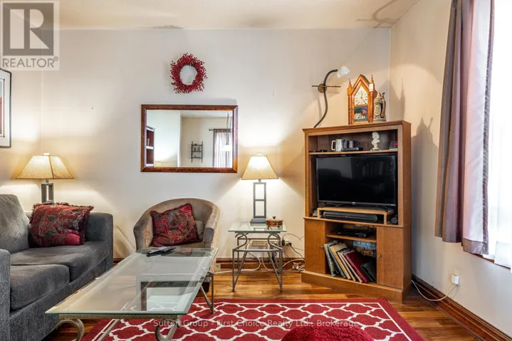 780