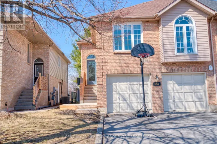 654 BARNSLEY CRESCENT, Kingston (City SouthWest), Ontario K7M8X4