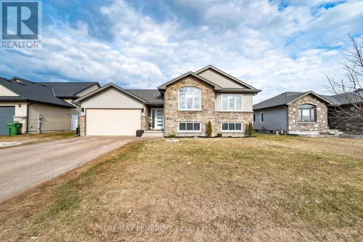 20 LIAM STREET, Petawawa, Ontario K8H0C2