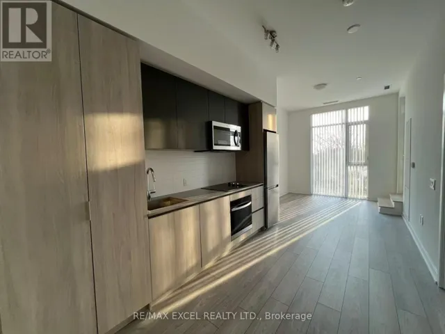 225 - 5858 YONGE STREET, Toronto (Newtonbrook West), Ontario M2M0C6