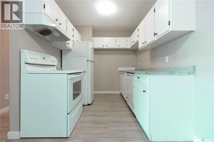 310 311 Tait CRESCENT, Saskatoon, Saskatchewan S7H5L6