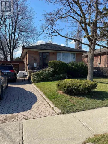 10 JERSEY AVENUE, Brampton (Brampton East), Ontario L6W1L6