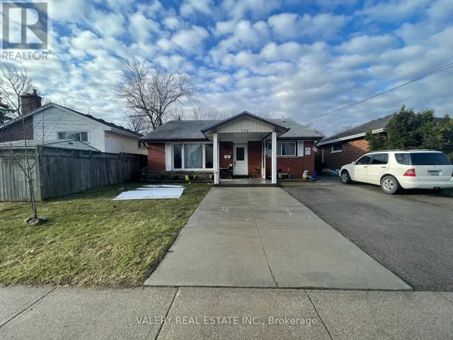 2 - 176 FENNELL AVENUE E, Hamilton (Balfour), Ontario L9A1S3