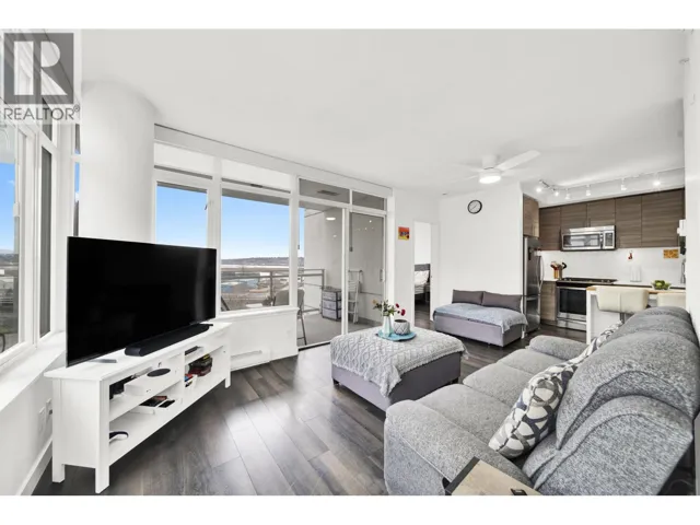 307 200 NELSON'S CRESCENT, New Westminster, British Columbia V3L0H4