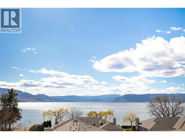 4004 Bluebird Road Unit# 305, Kelowna, British Columbia V1W1X6
