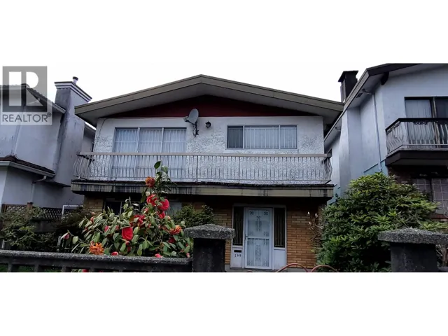 549 RENFREW STREET, Vancouver, British Columbia V5K4B2