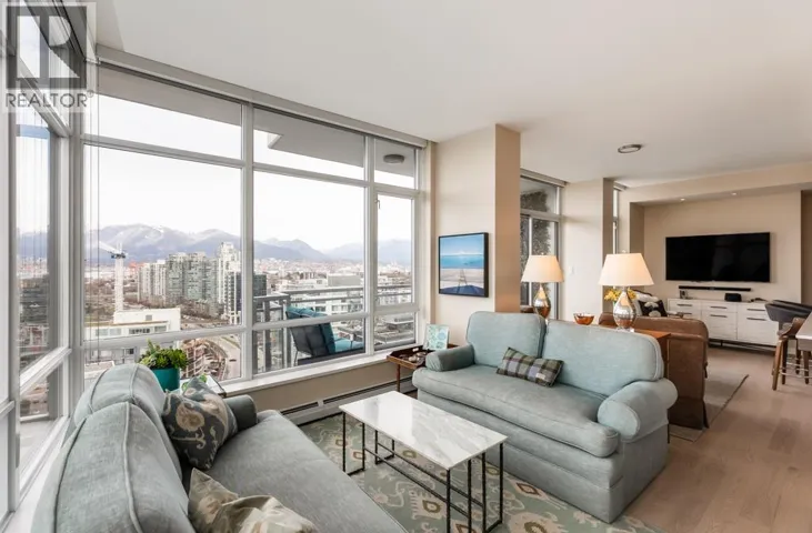 2402 1775 QUEBEC STREET, Vancouver, British Columbia V5T0E3
