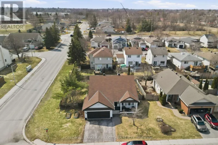 4 MCDIARMID LANE N, Carleton Place, Ontario K7C4S1