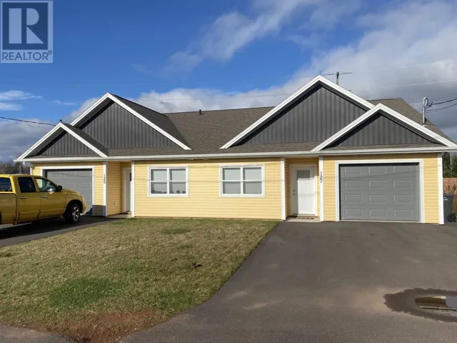 125 Oak Drive, Charlottetown, Prince Edward Island C1A7Y8