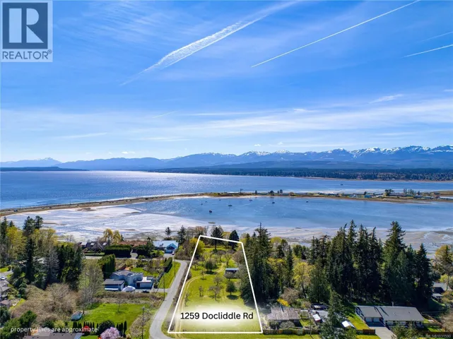 1259 Docliddle Rd, Comox, British Columbia V9M2R4
