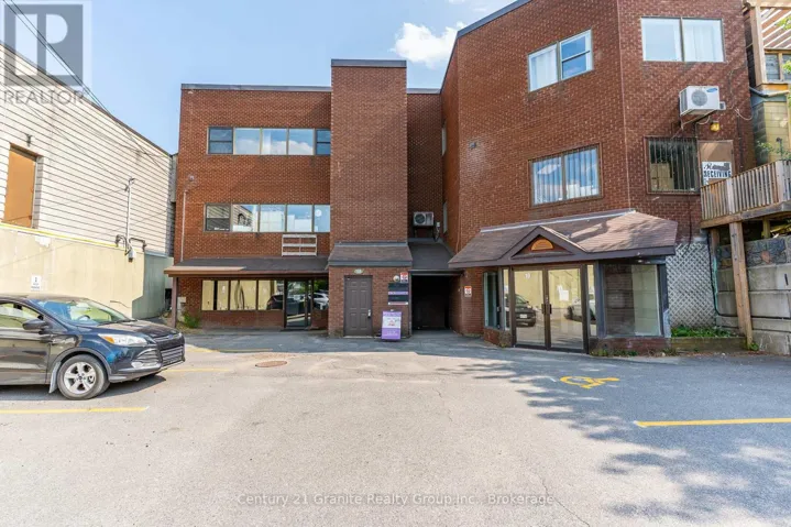 ROOM 2 - 50 YORK STREET, Dysart et al (Dysart), Ontario K0M1S0