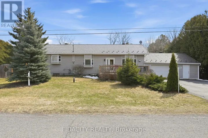 6560 JACK PINE CRESCENT, Ottawa, Ontario K4P1E1
