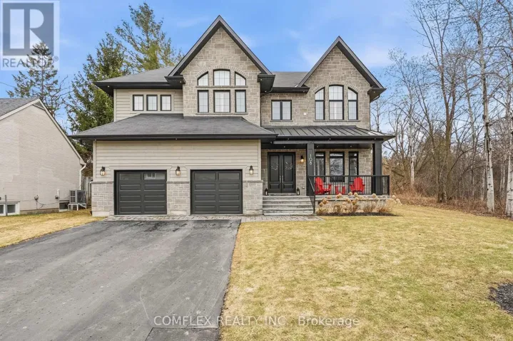 108 AVENUE ROAD, Newmarket (Central Newmarket), Ontario L3Y1N3