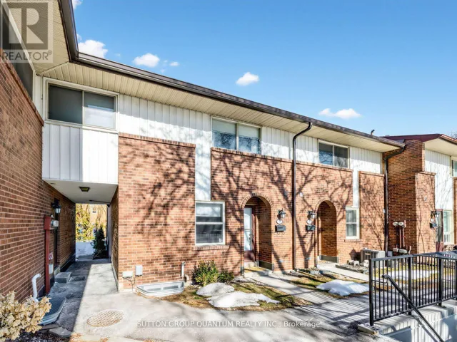 30 - 3665 FLAMEWOOD DRIVE, Mississauga (Applewood), Ontario L4Y3P5