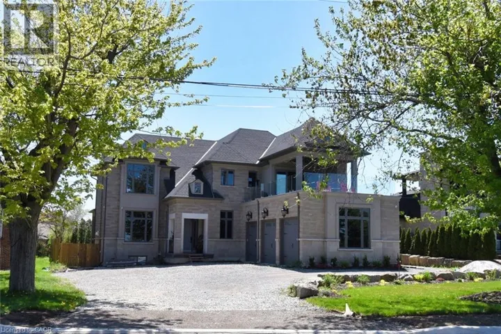 68 MOUNTAIN BROW Boulevard, Hamilton, Ontario L8T1A4