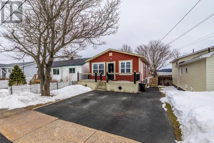 32 Murphy's Avenue, St. John's, Newfoundland & Labrador A1E1T4
