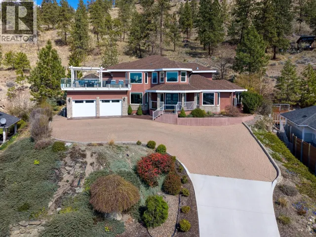 721 Royal Pine Drive, Kelowna, British Columbia V1Y9G2