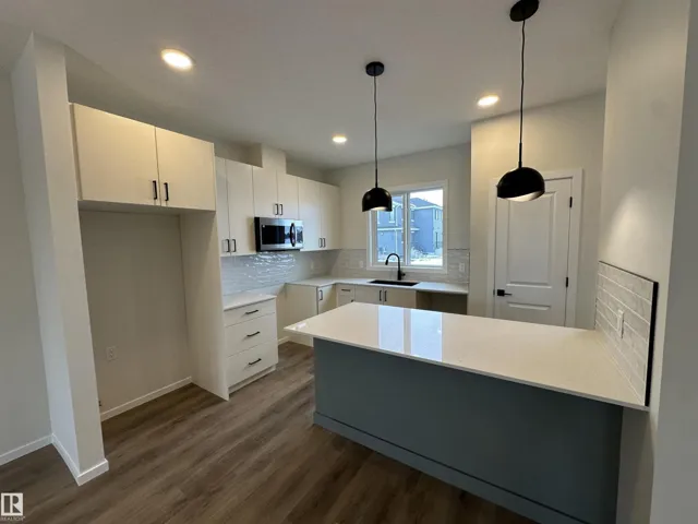 1094 MCLEOD AV, Spruce Grove, Alberta T7X4G8