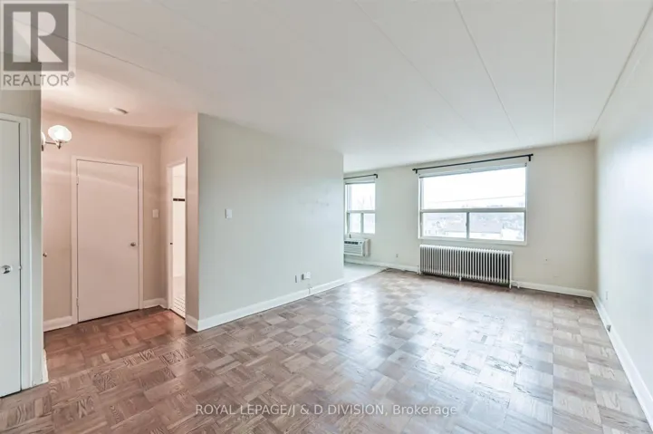 307 - 325 SAMMON AVENUE, Toronto (Danforth Village-East York), Ontario M4J2A1