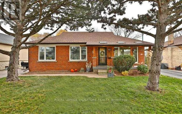 83 HAMMOND ROAD, Mississauga (Streetsville), Ontario L5M2A3