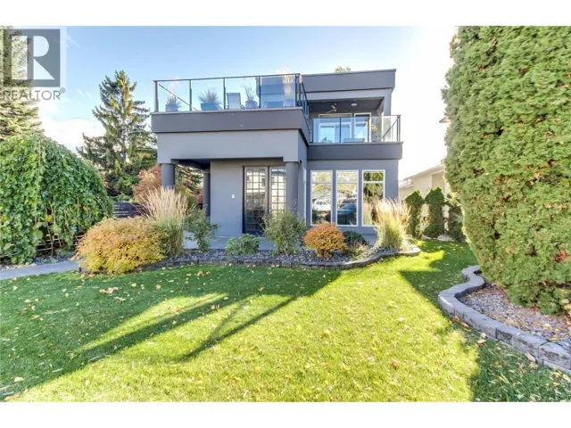 839 Manhattan Drive, Kelowna, British Columbia V1Y1H6