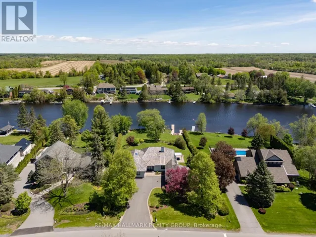 5567 SOUTH ISLAND PARK DRIVE, Ottawa, Ontario K4M1J2