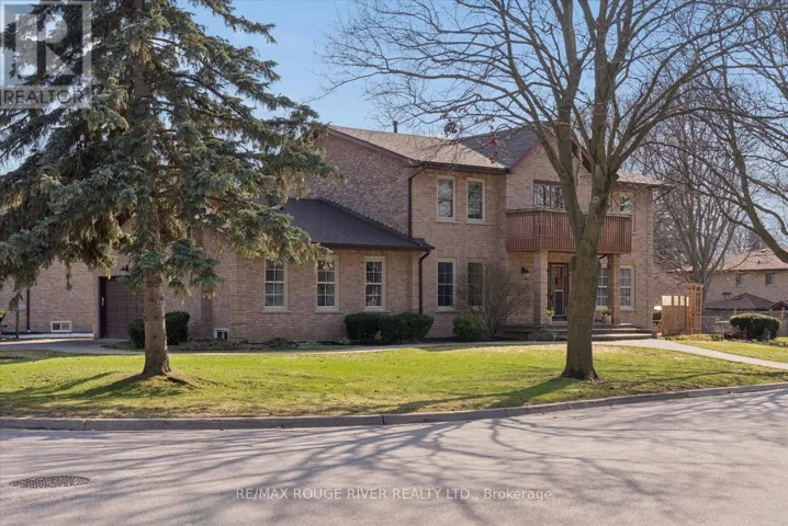 2 WORFOLK PLACE, Whitby (Pringle Creek), Ontario L1N6Z2