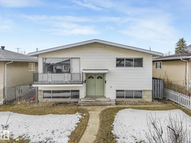 12722/24 83 ST NW, Edmonton, Alberta T5E2V8