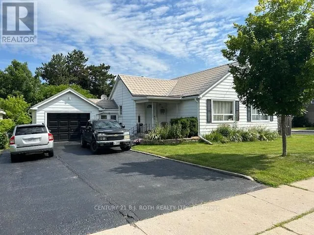 121 CUMBERLAND STREET, Barrie (Allandale), Ontario L4N2P8