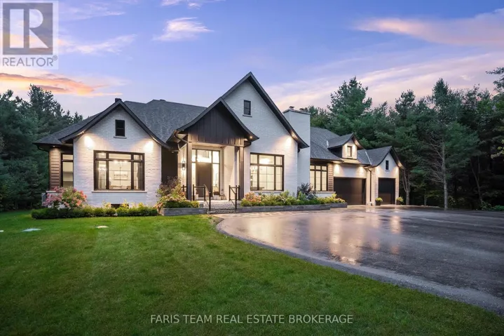 4 SYCAMORE CIRCLE, Springwater (Phelpston), Ontario L0L2K0